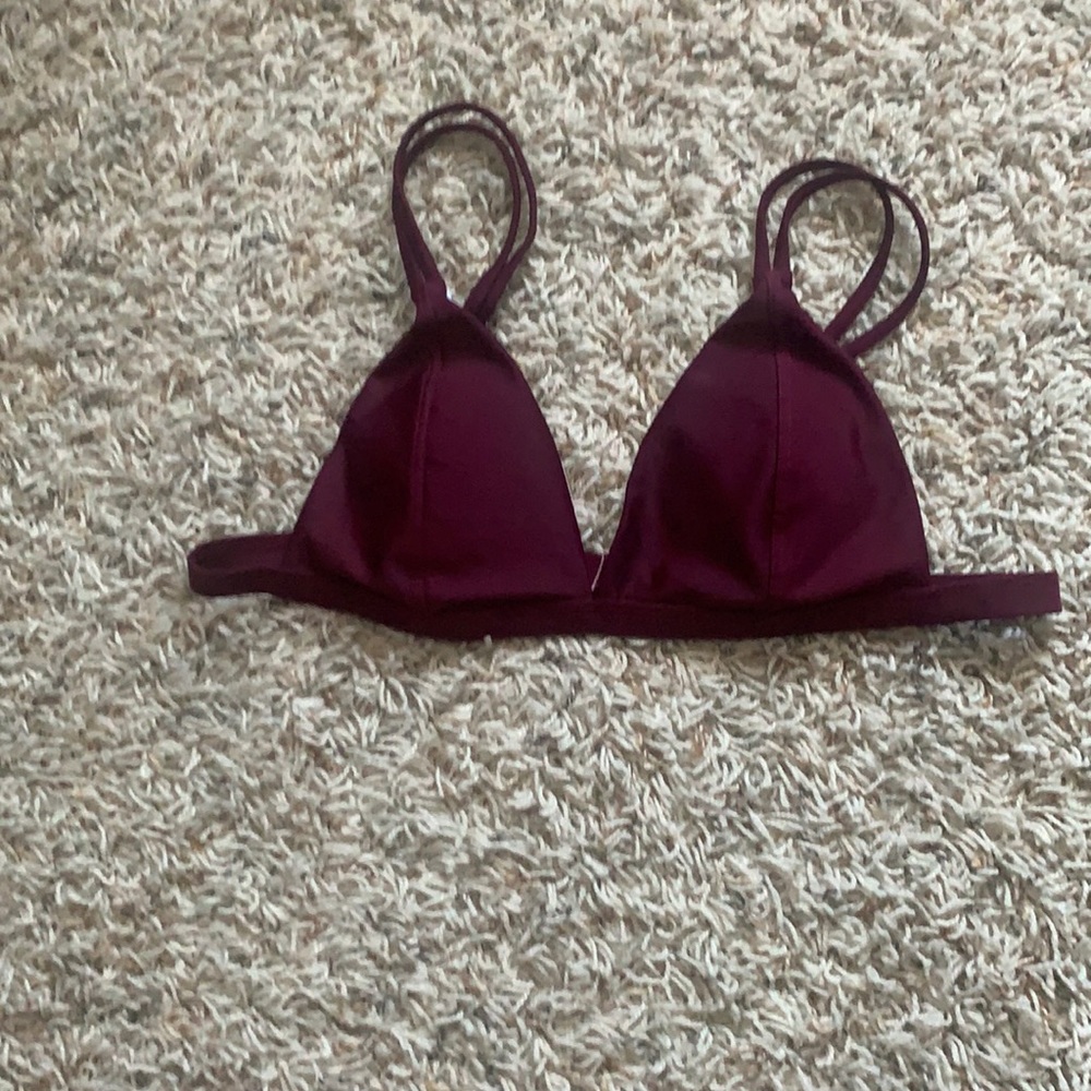 Women’s bikini top. Size S